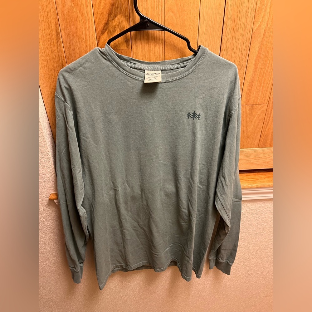 Graphic Triple Tree Long-Sleeve